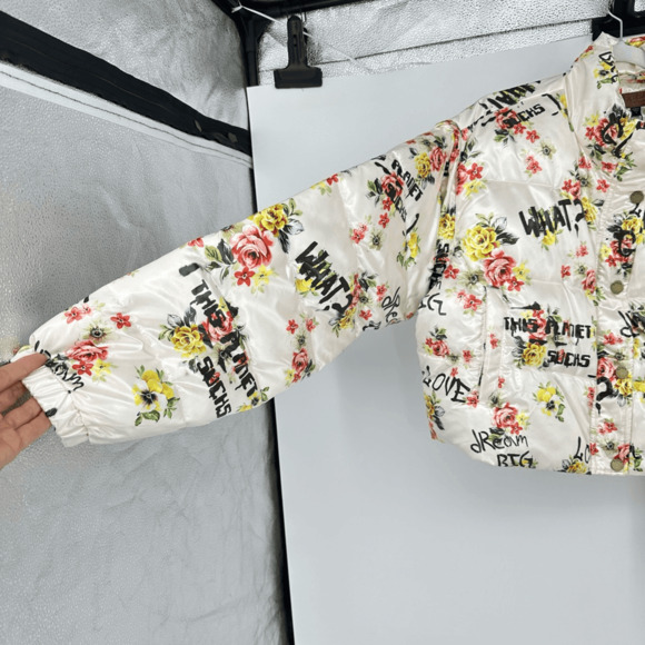 Guess x Brandalised Graphite by Banksy Print  Convertible Puffer Jacket Vest L - Picture 15 of 16